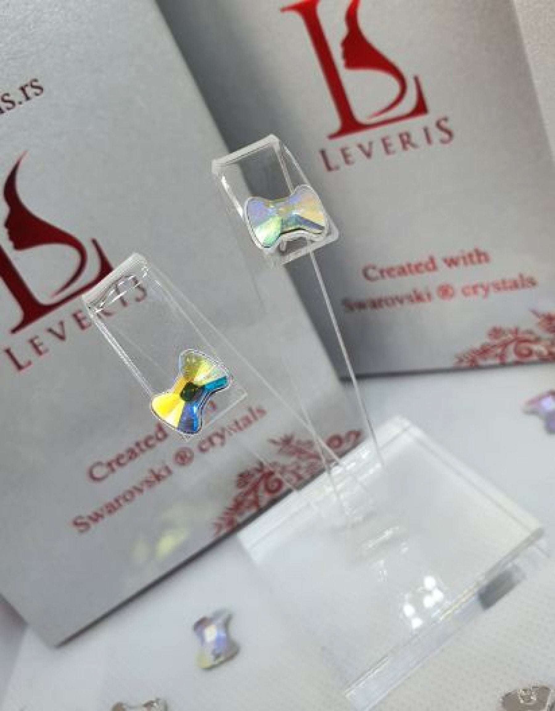 Crystal tie 2
